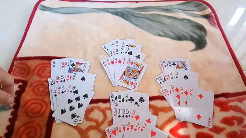 Các lá bài quen thuộc được sử dụng trong trò chơi binh xập
